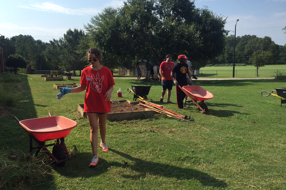 2015 MPA Cohort Participates In Community Service Projects