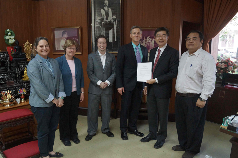 CITS formalizes relationship with Chulalongkorn University