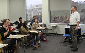 Experiment shows context matters when negotiating pay